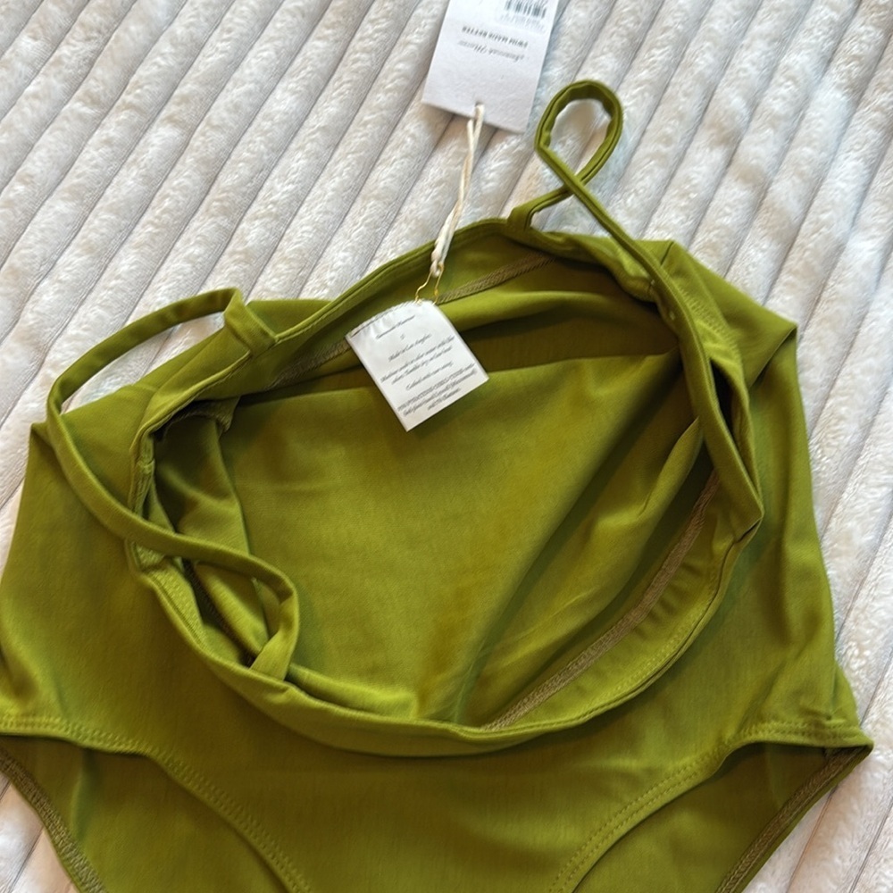 Savannah Morrow Cecilia One Piece Swimsuit in Moss - Picture 3 of 6